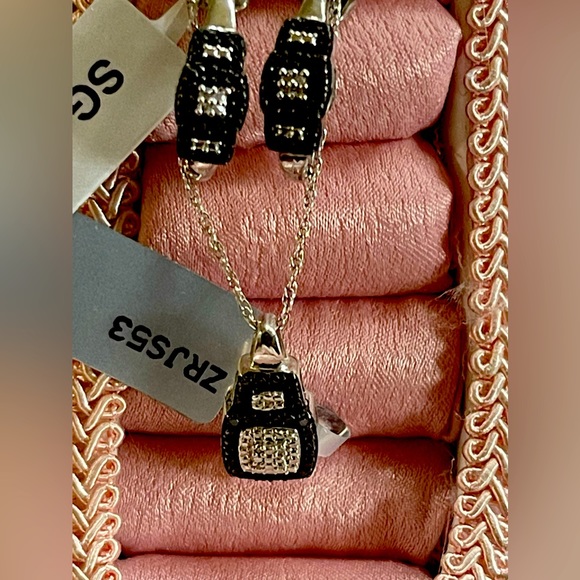 NWT BLACK & WHITE DIAMOND NECKLACE & EARRINGS W/Cert of Authenticity included!
